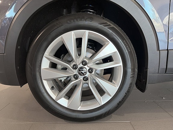 Volkswagen T-Cross 9 of 13