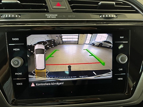 Volkswagen Touran 8 of 11