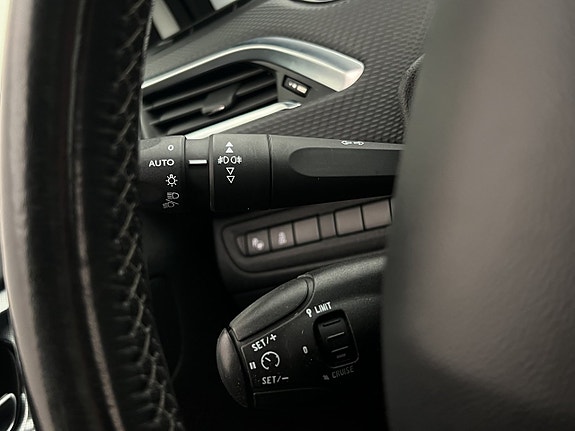 Peugeot 2008 15 of 30