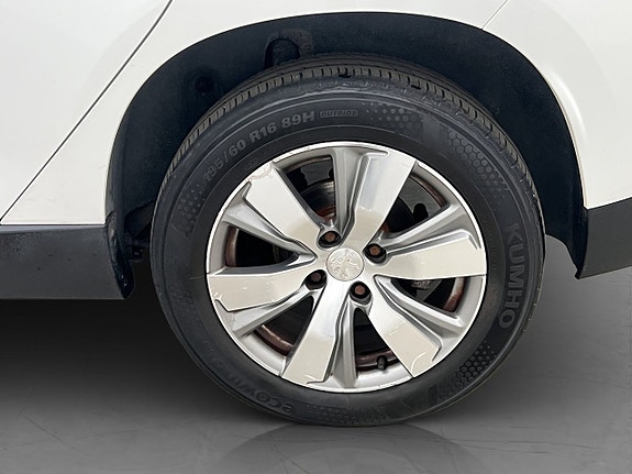 Peugeot 2008 29 of 30