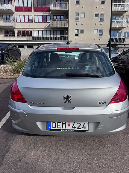 Peugeot 308 4 of 14