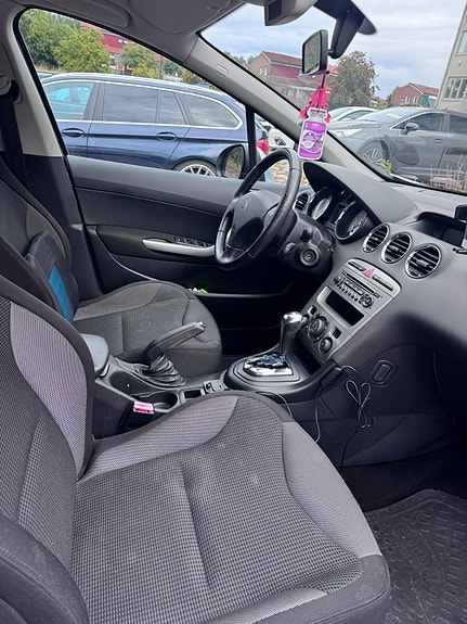 Peugeot 308 5 of 14