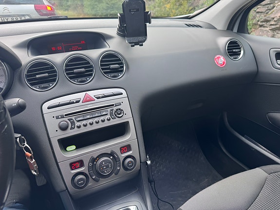 Peugeot 308 12 of 14