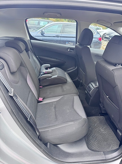 Peugeot 308 14 of 14