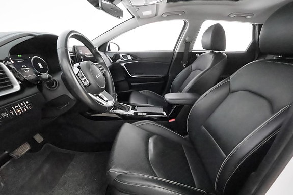 Kia Ceed 10 of 30