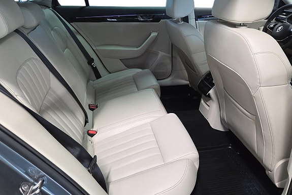 Skoda Superb 18 of 24