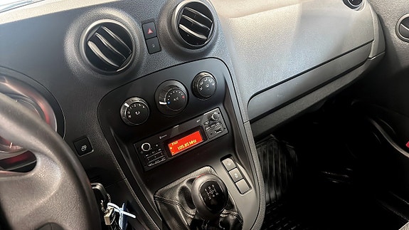 Mercedes-Benz Citan 109 12 of 13