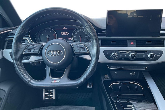 Audi A4 12 of 24