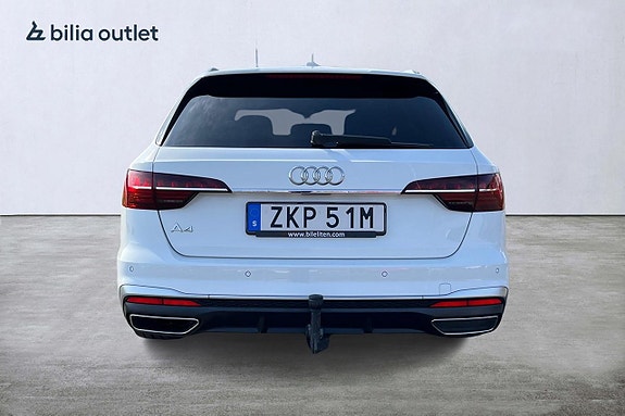 Audi A4 5 of 24