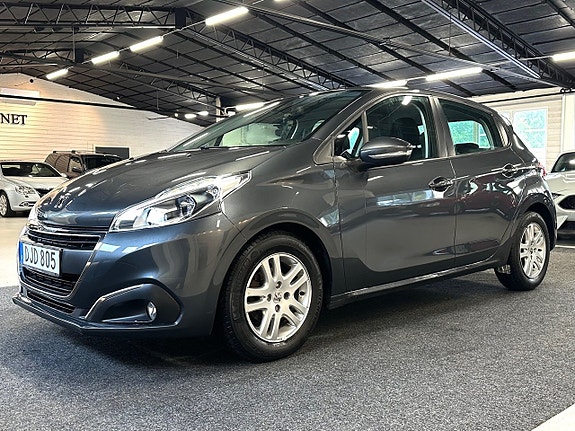 Peugeot 208 5 of 12