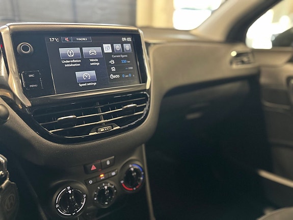Peugeot 208 10 of 12