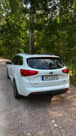 Kia Ceed 4 of 6