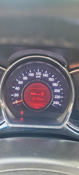 Kia Ceed 2 of 6