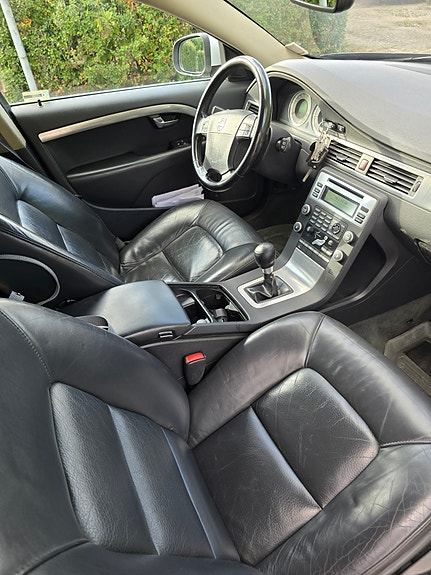 Volvo V70 4 of 4