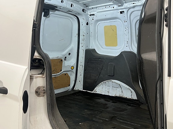 Ford Transit Connect 13 of 30