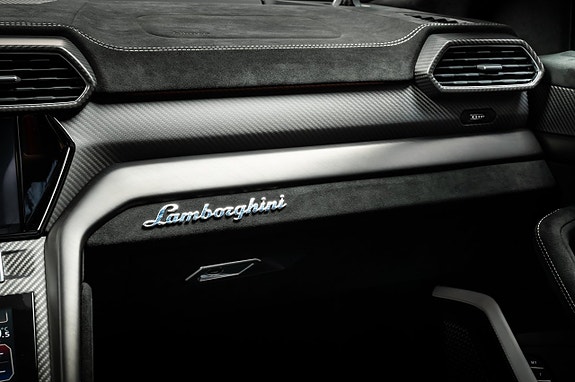 Lamborghini Urus 19 of 19