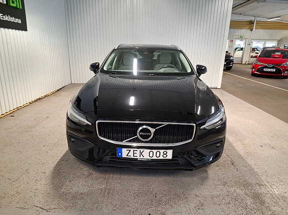 Volvo V60 8 of 14