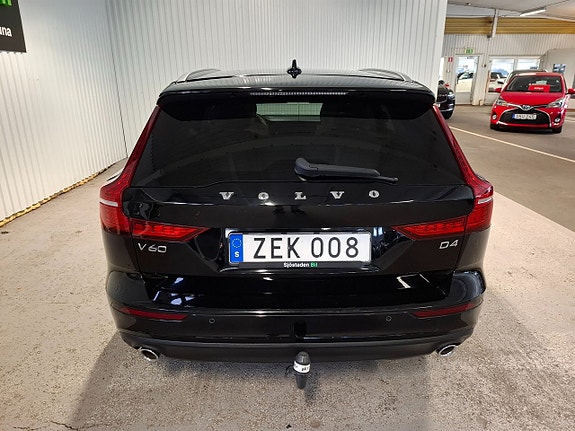 Volvo V60 4 of 14