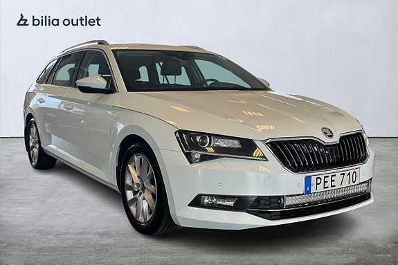 Skoda Superb 8 of 30