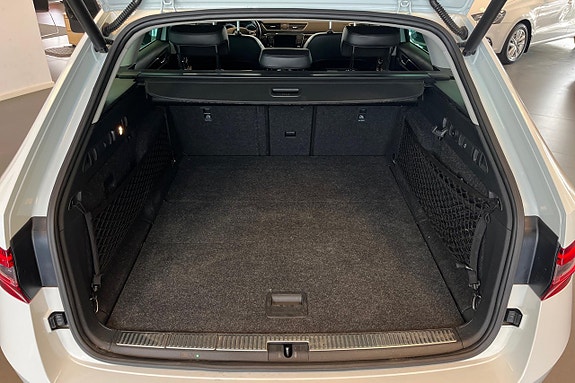 Skoda Superb 29 of 30