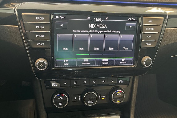 Skoda Superb 18 of 30
