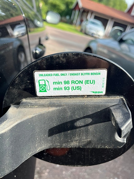 Volvo V40 6 of 9