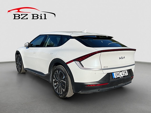 Kia EV6 4 of 24