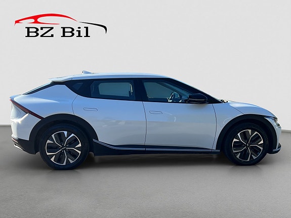 Kia EV6 7 of 24