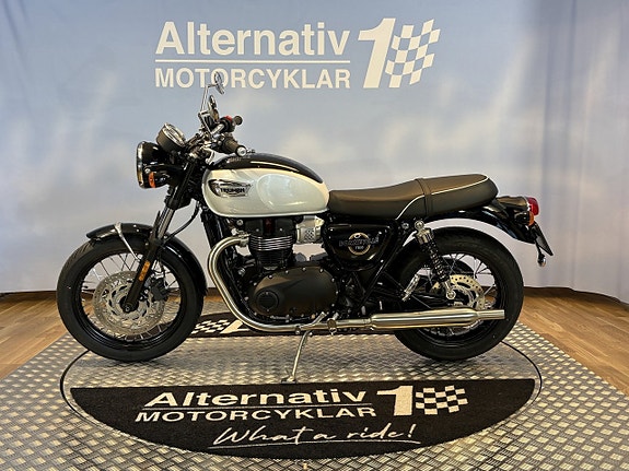 Triumph Bonneville T100 5 of 13
