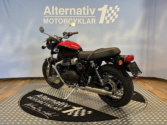 Triumph Bonneville T100 4 of 14