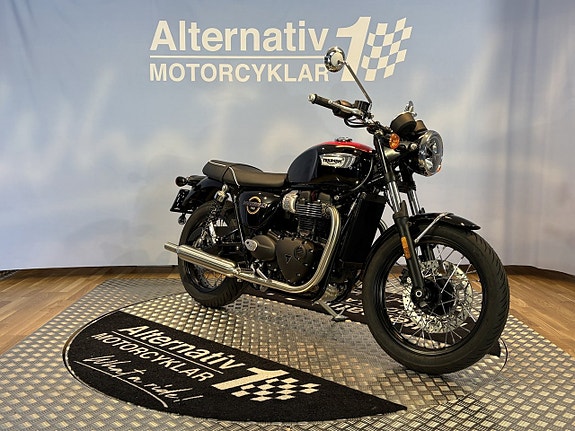 Triumph Bonneville T100 8 of 14