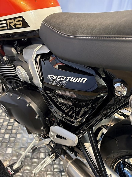 Triumph SPEED TWIN 1200 RS 13 of 14