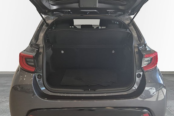 Toyota Yaris 10 of 10