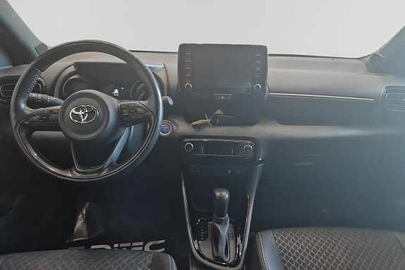 Toyota Yaris 8 of 10