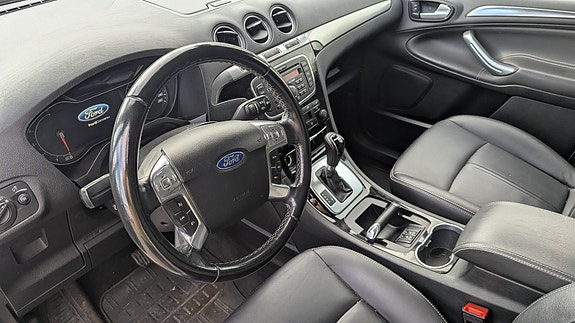 Ford Galaxy 8 of 20