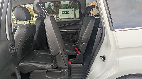 Ford Galaxy 18 of 20