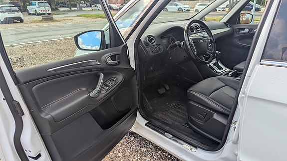 Ford Galaxy 7 of 20