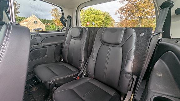 Ford Galaxy 17 of 20