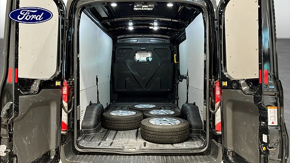 Ford Transit 10 of 11