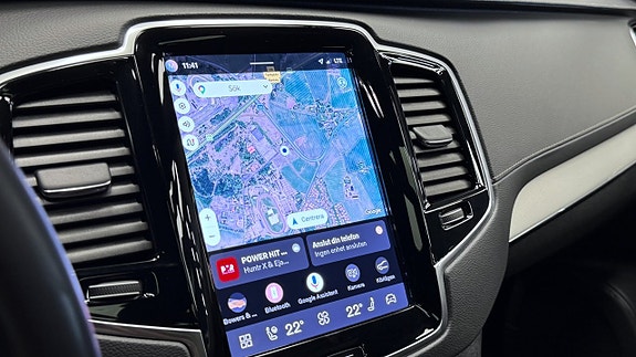Volvo XC90 12 of 26