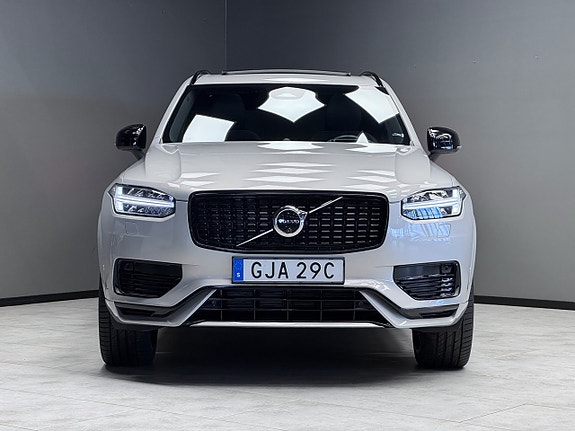 Volvo XC90 26 of 26