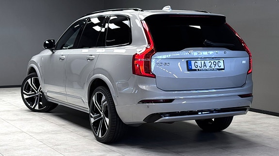 Volvo XC90 22 of 26
