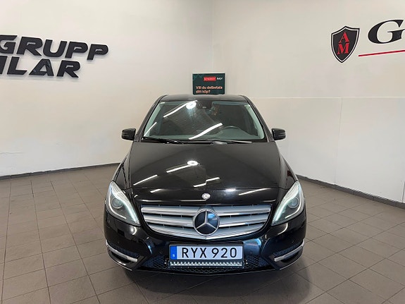 Mercedes-Benz B200 7 of 20
