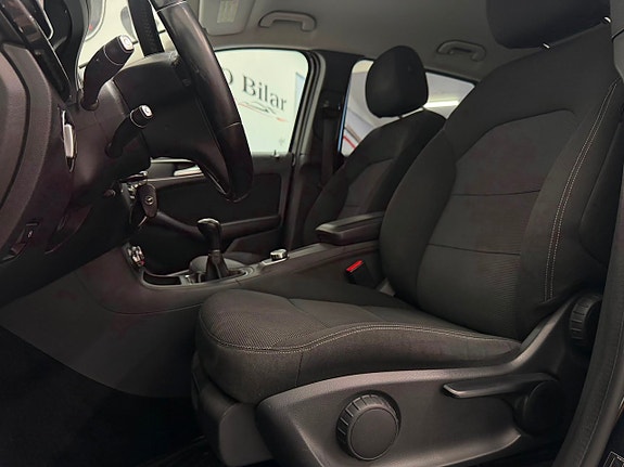 Mercedes-Benz B200 14 of 20