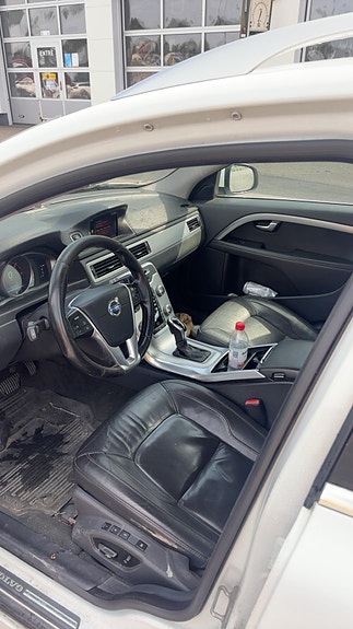 Volvo V70 6 of 7