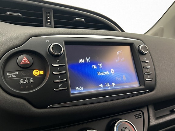 Toyota Yaris 17 of 22