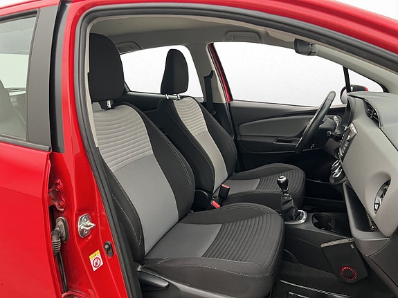 Toyota Yaris 9 of 22