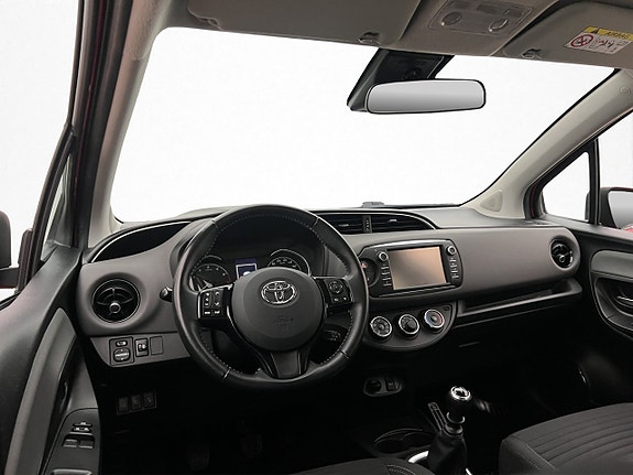 Toyota Yaris 10 of 22