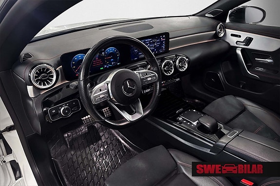 Mercedes-Benz CLA250 e 11 of 23