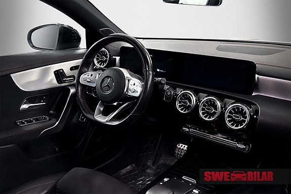 Mercedes-Benz CLA250 e 14 of 23
